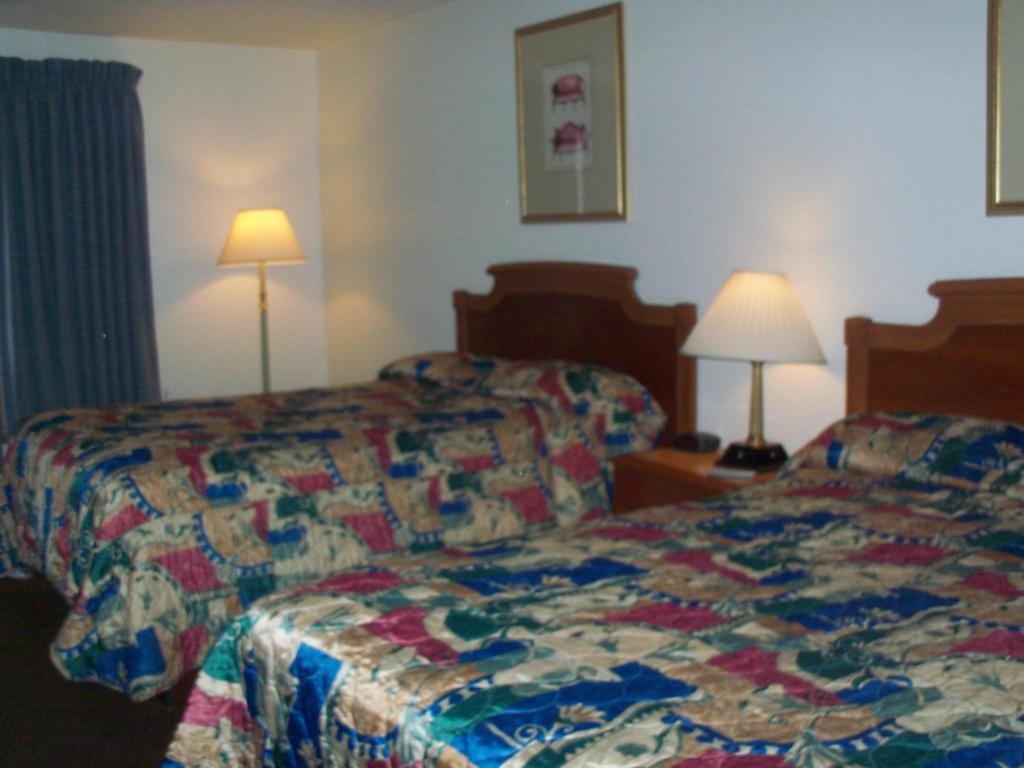 Budget Inn And Suites - デモイン 部屋 写真